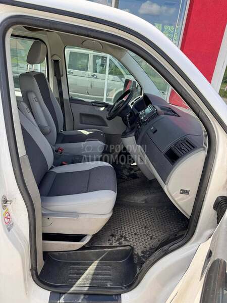 Volkswagen Transporter T5 2.0 TDI