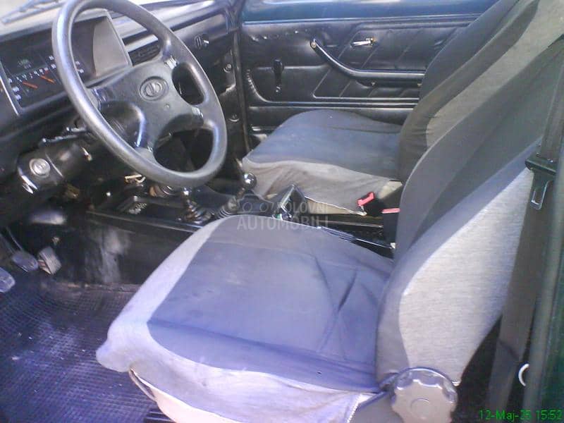 Lada Niva SERVO VOLAN B ENZI N