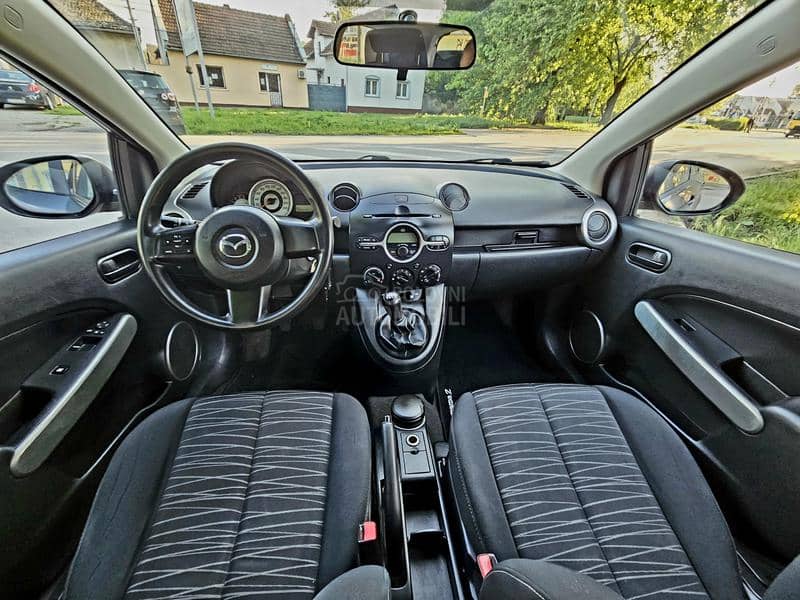 Mazda 2 1.4  LUTKICAAAA