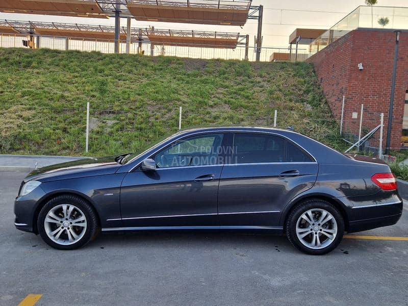 Mercedes Benz E 220 
