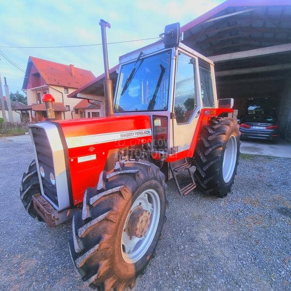 Massey Ferguson 675