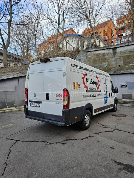 Peugeot Boxer 