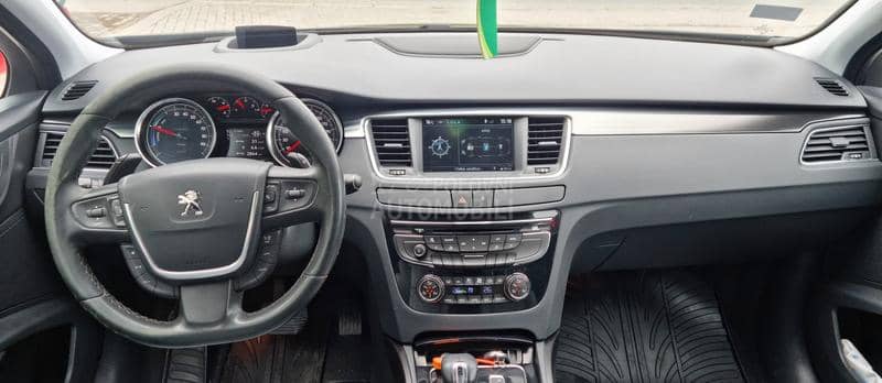 Peugeot 508 RXH hybrid