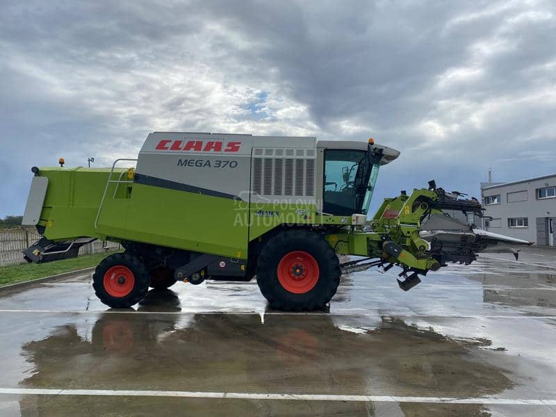 Claas Mega 370