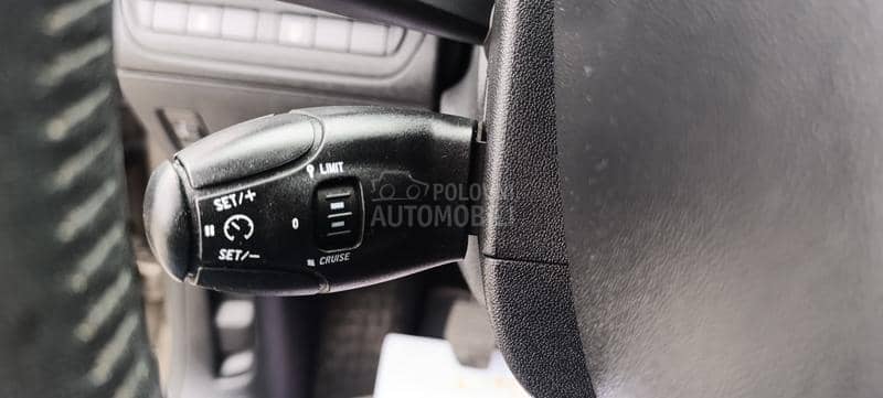 Peugeot 2008 1.2 ACCESS