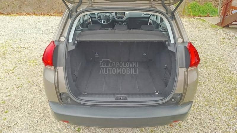 Peugeot 2008 1.2 ACCESS