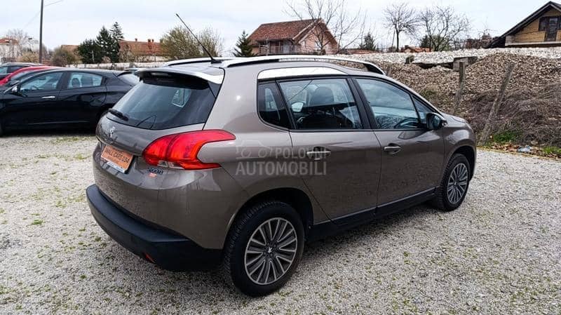Peugeot 2008 1.2 ACCESS