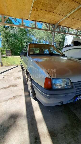 Opel Kadett 1.3