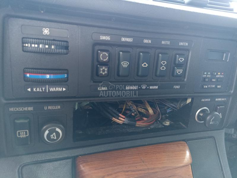 BMW 728 E23, 728i