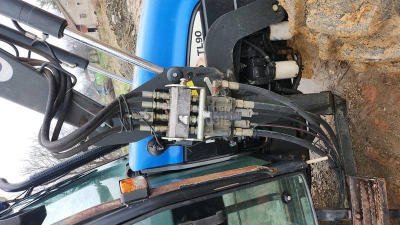 New Holland tl90