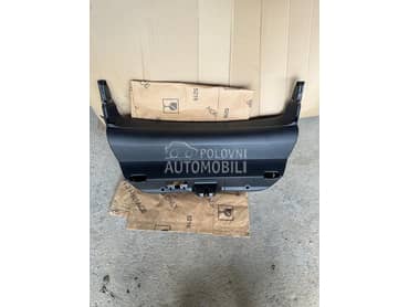 Plastika na gepek vratima za Porsche Panamera od 2009. do 2017. god.