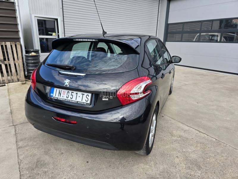 Peugeot 208 1.4 HDI AUT
