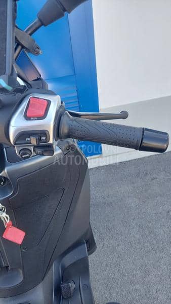 Piaggio mp3 300 HPE