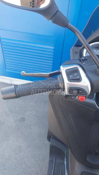 Piaggio mp3 300 HPE