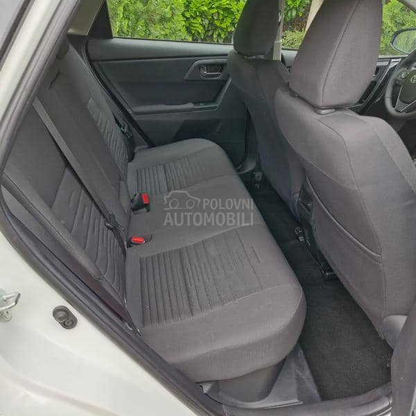 Toyota Auris 1.8 hibrid