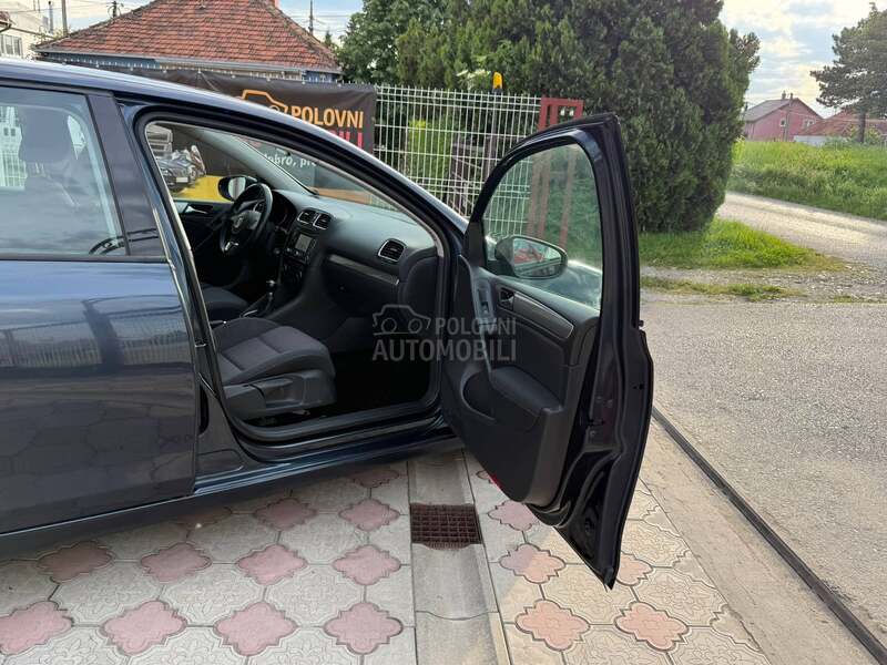 Volkswagen Golf 6 1.6TDI NAVVI ODLlCAN