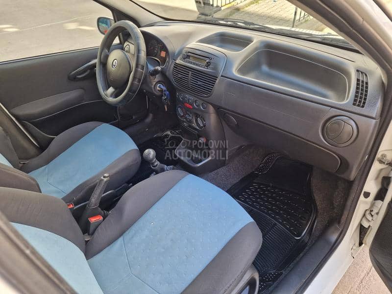 Fiat Punto VREDI POGLEDATI