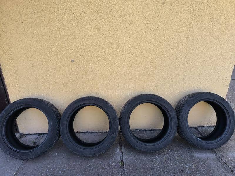 Barum 245/45 R18 Zimska