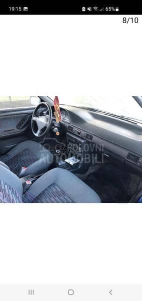 Mazda 323 