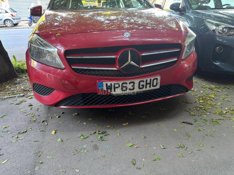 Delovi za Mercedes Benz A 180 W176 2013. god.