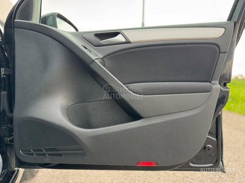 Volkswagen Golf 6 1.6 TDI // R LINE