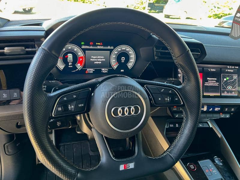 Audi S3 quattro