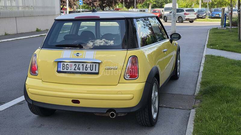 MINI Cooper 