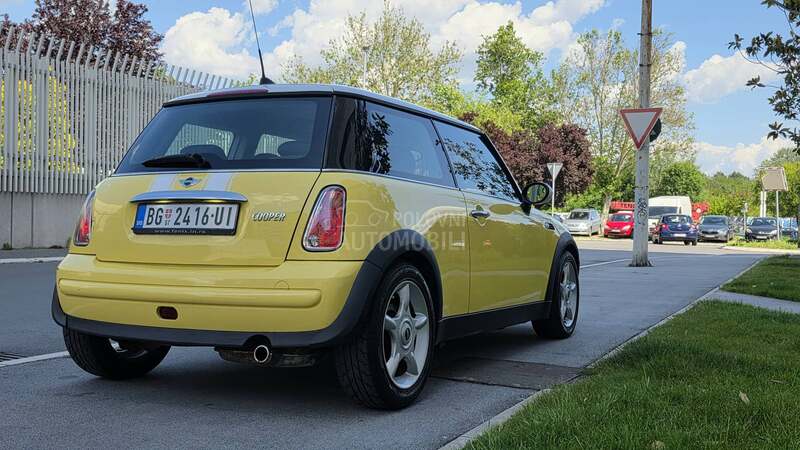 MINI Cooper 