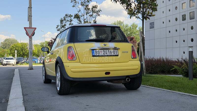 MINI Cooper 