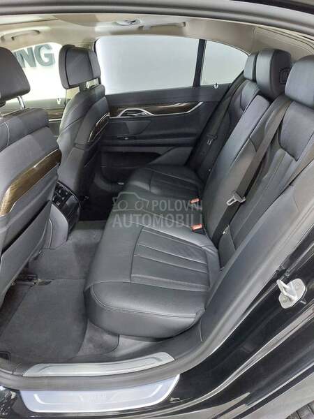BMW 740 