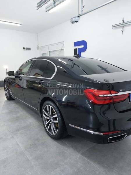 BMW 740 