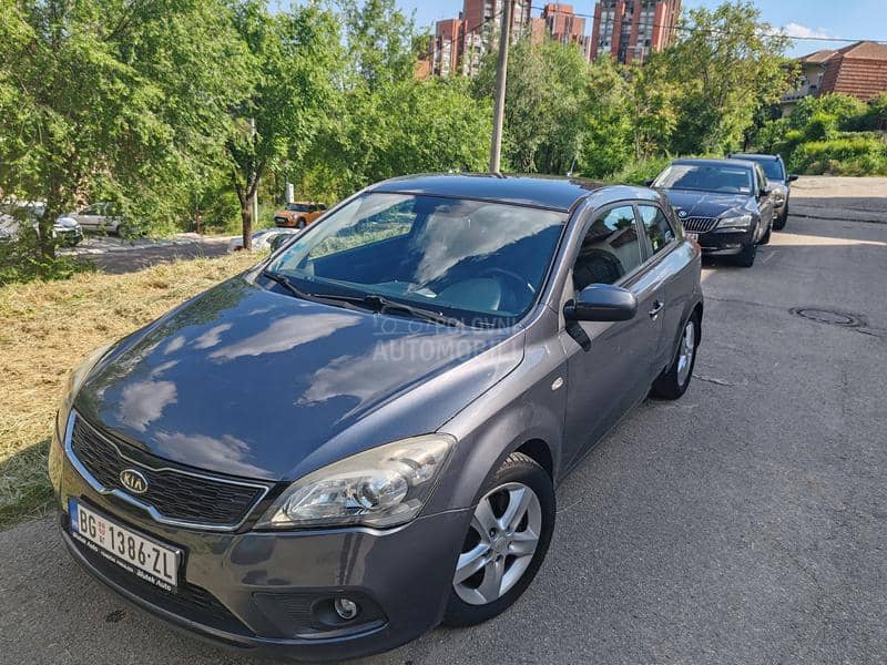 Kia pro_cee`d 