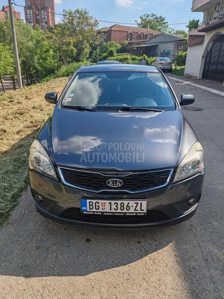 Kia pro_cee`d 