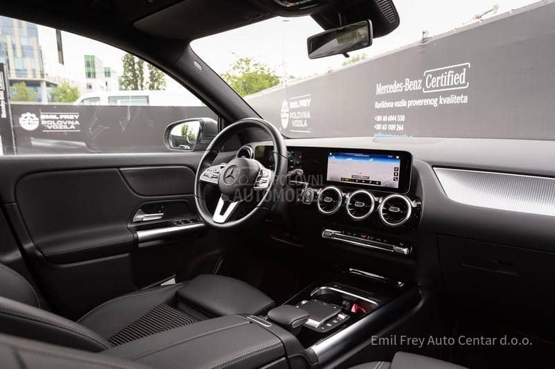 Mercedes Benz GLA 200 
