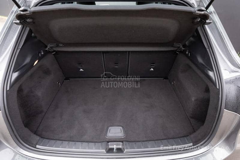 Mercedes Benz GLA 200 