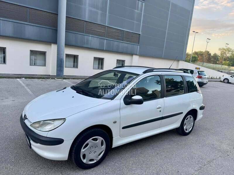 Peugeot 206 2002 - 2013. god. -  kompletan auto u delovima