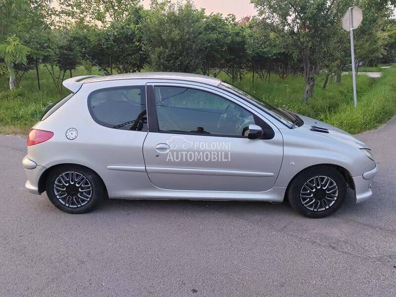 Peugeot 206 2002 - 2013. god. -  kompletan auto u delovima