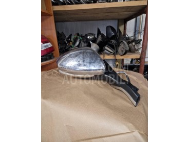 Retrovizor desni za Peugeot 208, 2008 od 2012. do 2019. god.