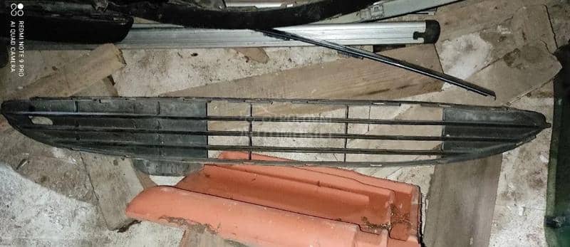 Rešetka Prednjeg Branika