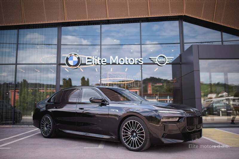 BMW M760e xDrive