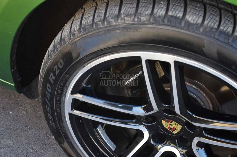 Porsche Macan 
