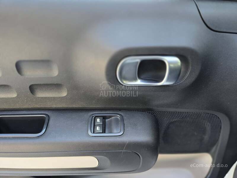 Citroen C3 1.2 BICOLORE FEEL