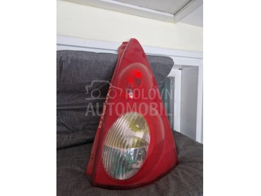 Lampa desna za Peugeot 107 od 2001. do 2012. god.