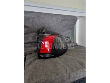 Lampa desna za Peugeot 5008 od 2016. do 2022. god.