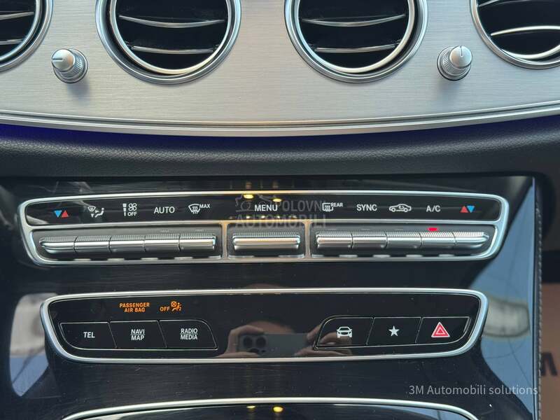 Mercedes Benz E 220 D/AVANTGARDE/KAMERA