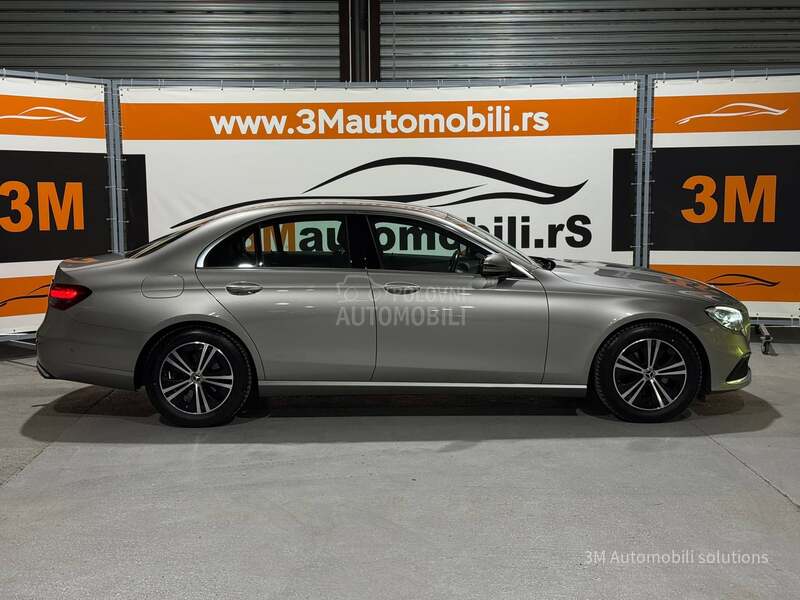Mercedes Benz E 220 D/AVANTGARDE/KAMERA