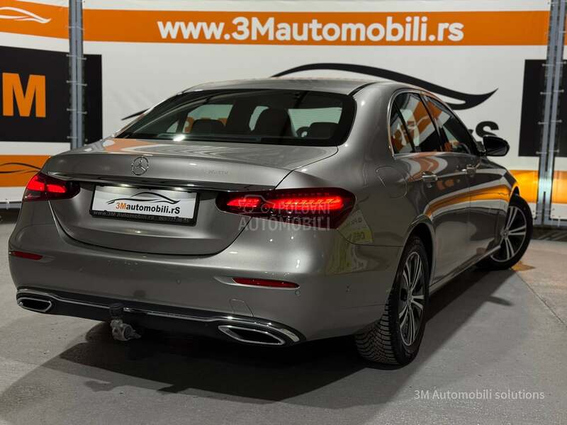 Mercedes Benz E 220 D/AVANTGARDE/KAMERA