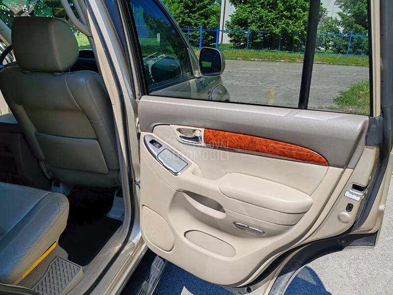 Toyota Land Cruiser 3.0 D4D