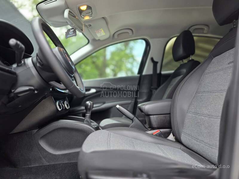 Fiat Tipo CROSS 1.0T