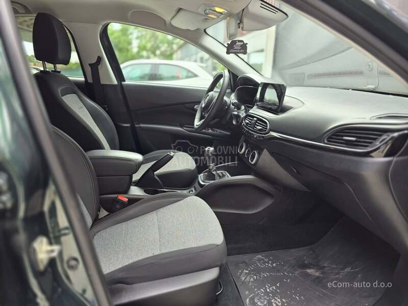 Fiat Tipo CROSS 1.0T